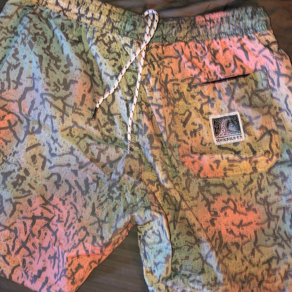 Quicksilver board shorts (short&sexy)